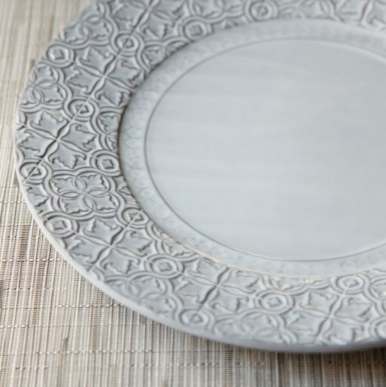 ルアノヴァ　チャージャープレート（ホワイト・グレー）